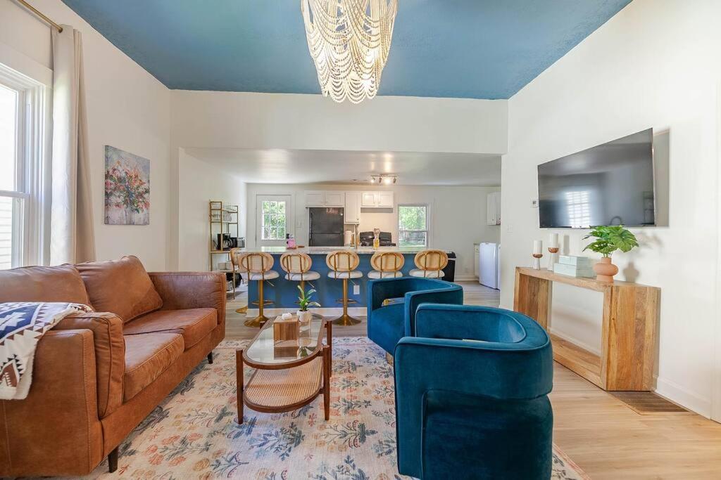 The Boho Disco Villa Louisville Bagian luar foto