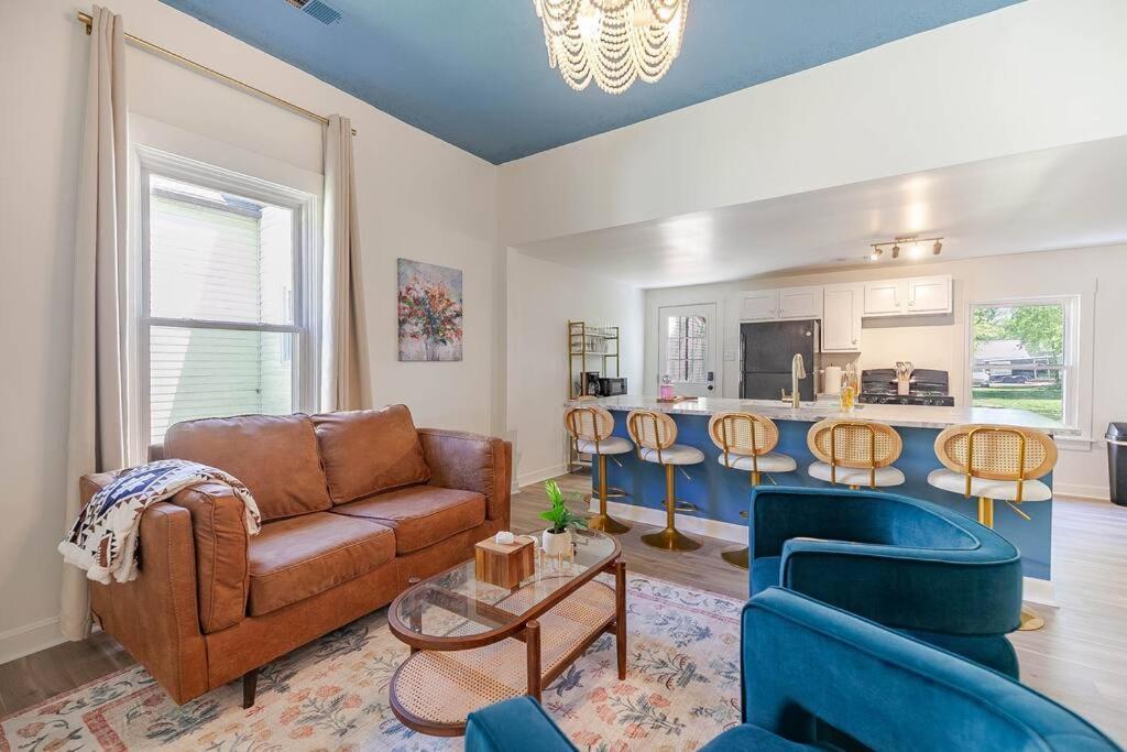 The Boho Disco Villa Louisville Bagian luar foto
